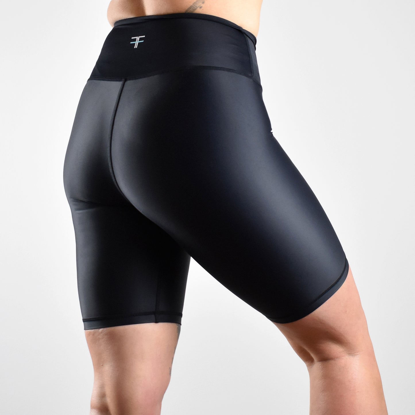 SIGNATURE Biker Shorts M / Nero - Black